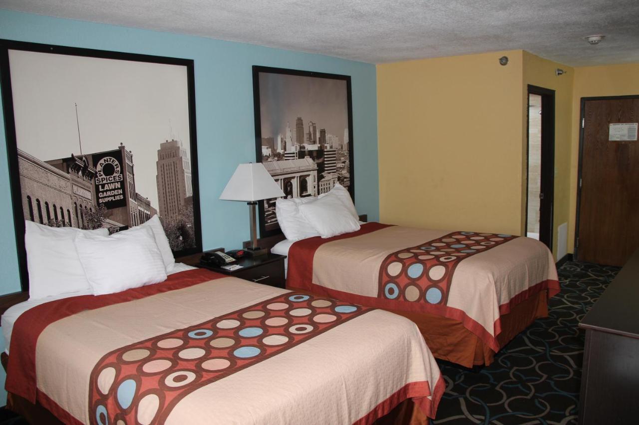 Super 8 By Wyndham Kansas City Extérieur photo