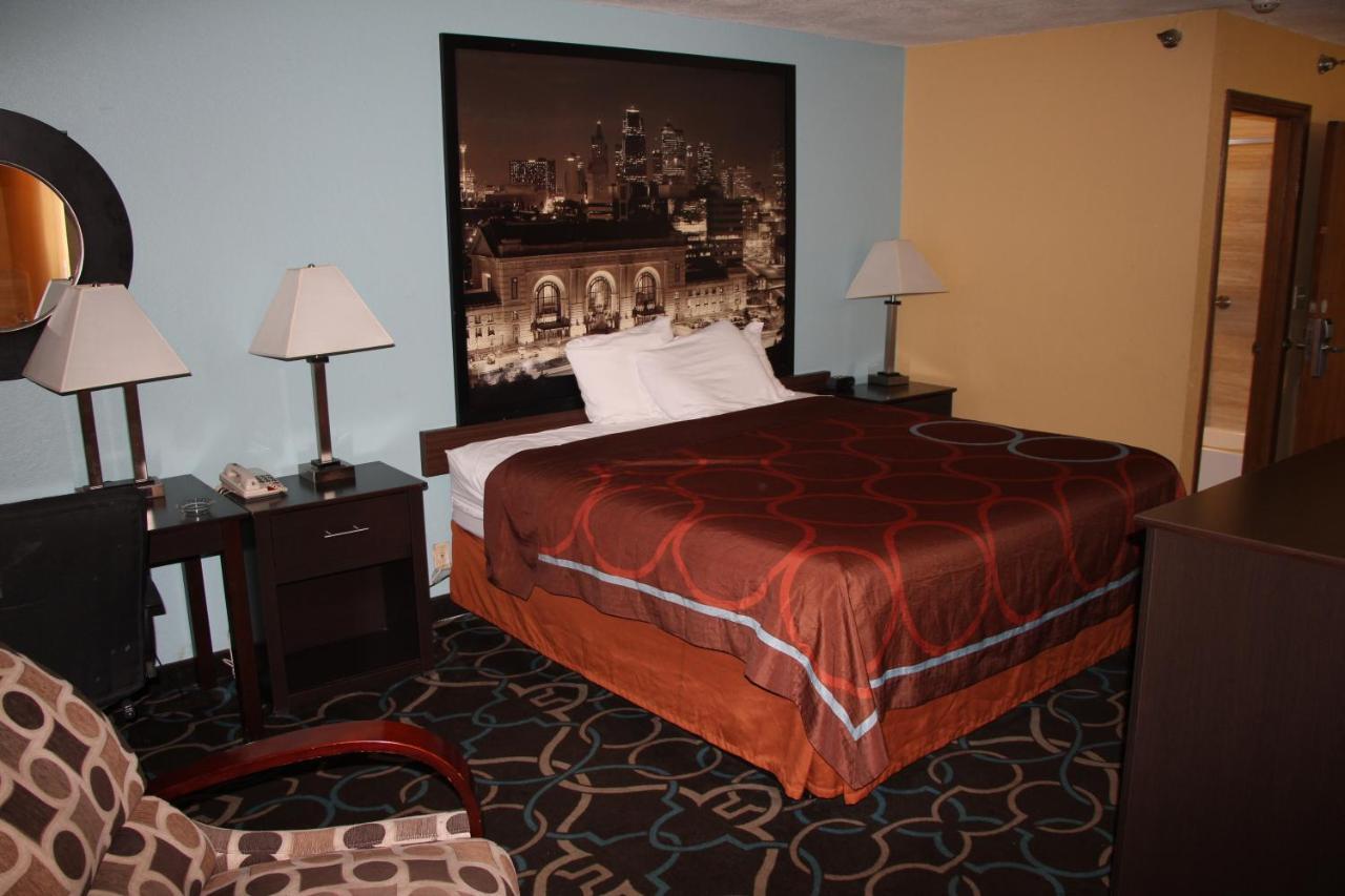 Super 8 By Wyndham Kansas City Extérieur photo