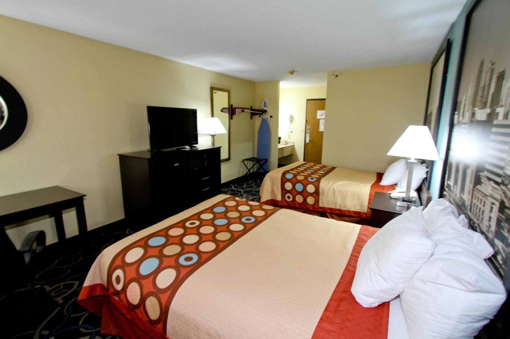 Super 8 By Wyndham Kansas City Extérieur photo