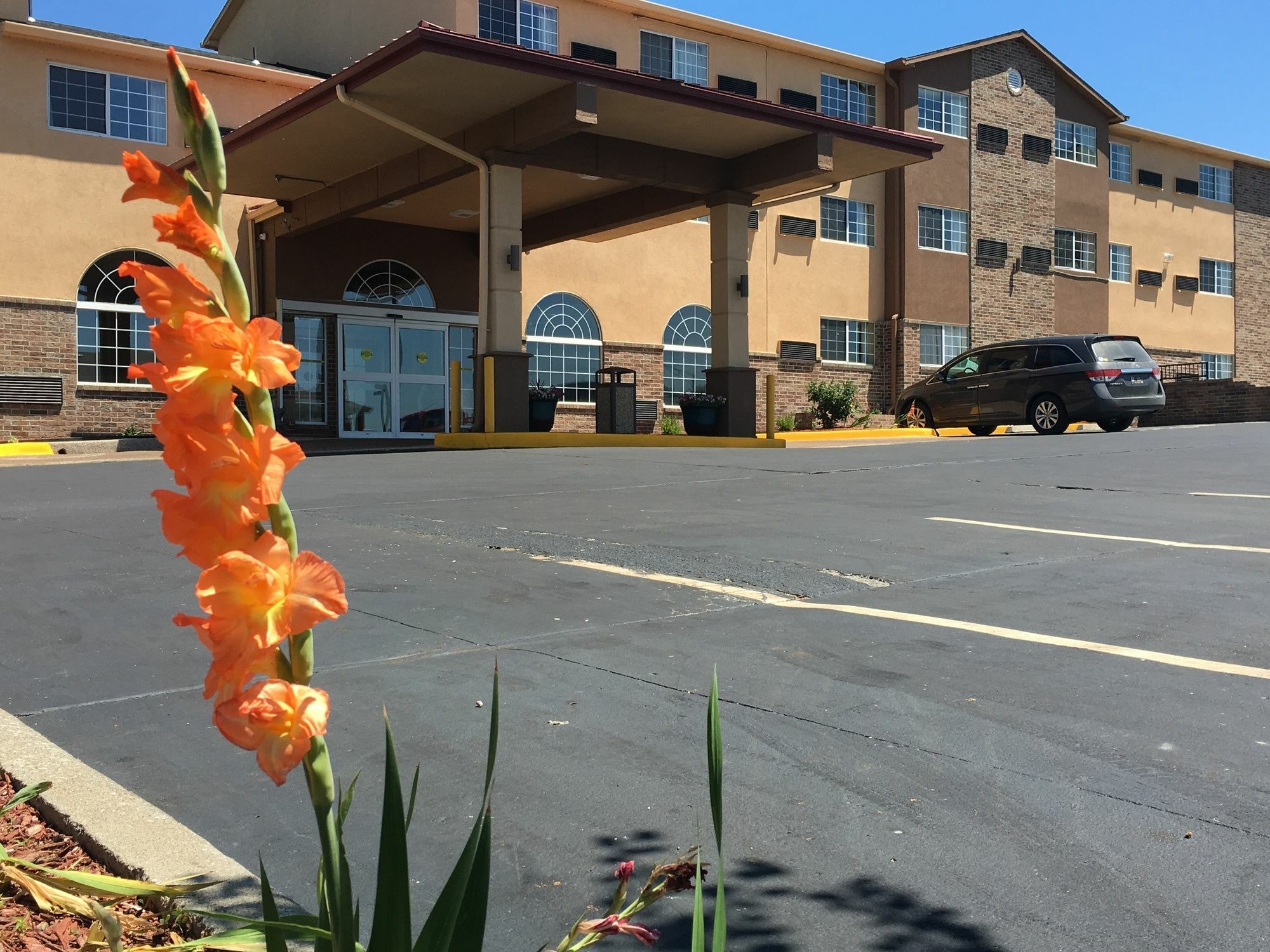 Super 8 By Wyndham Kansas City Extérieur photo